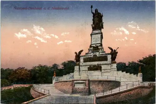 Niederwald Denkmal -218518