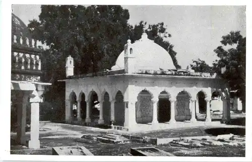 Delhi - Dargah of Roshan -24918