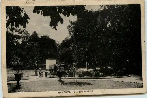 Piacenza - Giardini Pubblici -219220