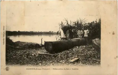 Ogooue - Debarcadere du bois a Samkita -219038
