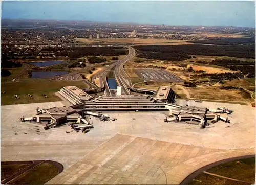 Flughafen Köln Bonn -220278