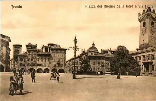Trento - Piazza del Duome -29290
