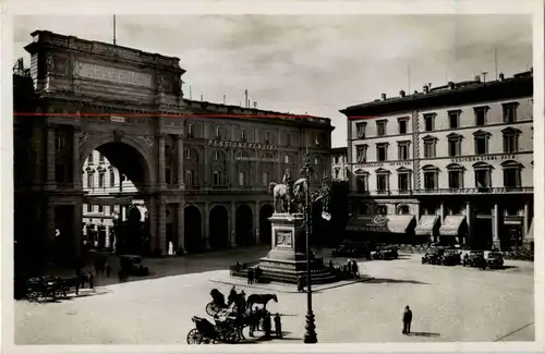 Fiesole - Piazza Vittorio Emanuele -29608