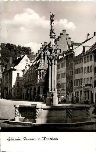 Freiburg - Gothischer Brunnen -36458