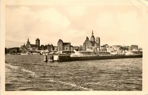 Stralsund - Hafeneinfahrt -300062