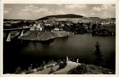 Saalburg - Am Aussichtsplatz bei der Brücke -300490