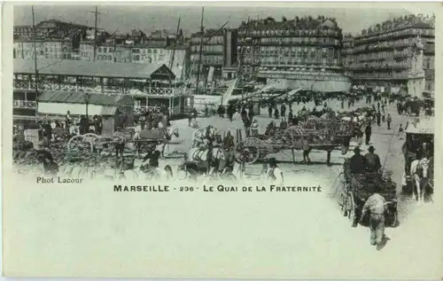 Marseille - Le Quai de la Fratrite -90026