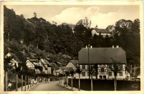 Stoberg/Harz - Blick auf Schule und Schloss -303120