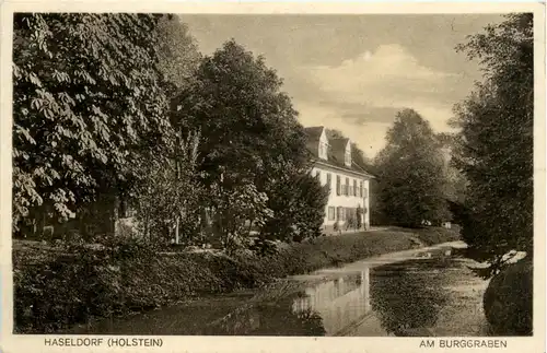 Haseldorf - Am Burggraben -258636