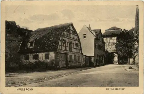 Maulbronn - Im Klosterhof -259382