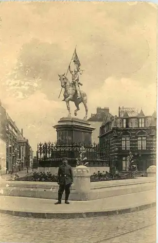 Lille - Denkmal Jean d Arc - Feldpost -260370