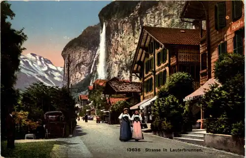 Strasse in Lauterbrunnen -210040