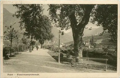 Bozen - Wassermauerpromenade -254730