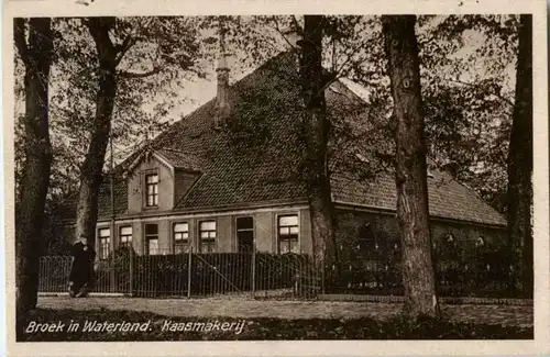 Broek in Waterland - Kaasmakerij -85870