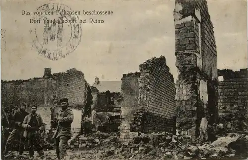 Das beschossene Dorf Vaudesincourt bei Reims -256380