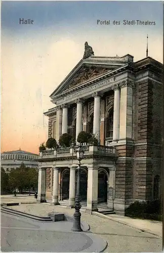 Halle - Portal des Stadt Theaters -253632