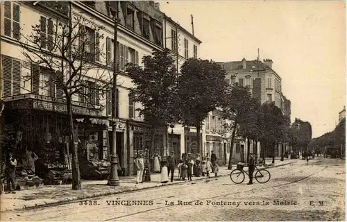 Vincennes - La Rue de Fontenay -16494