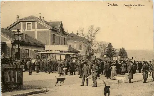 Verdun - L arrivee des Bleus -247298