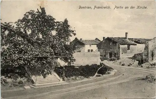Dontrien - Partie an der Kirche -248396