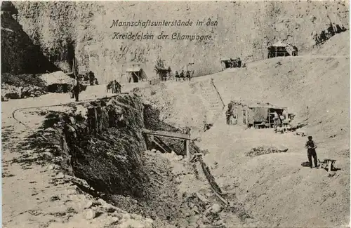 Mannschaftsunterstände in den Kreidefelsen in der Champagne - Feldpost -247006