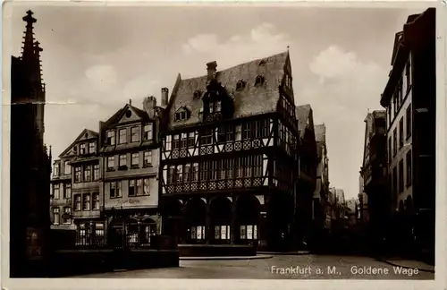 Frankfurt - Goldene waage -249764