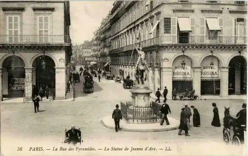 Paris - La rue des Pyramides -24354