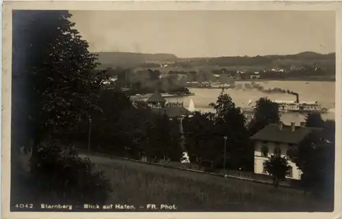 Starnberg - Blick auf Hafen -266932