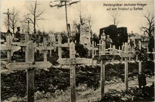 Heldengräber deutscher Krieger auf dem Friedhof zu Rethel - Feldpost -271110