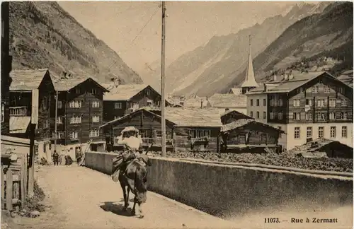 Rue a Zermatt -271680