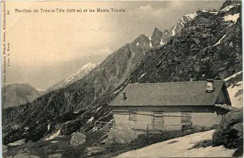 Pavillon de Tres-la Tete et les Monts Tricofs -272196