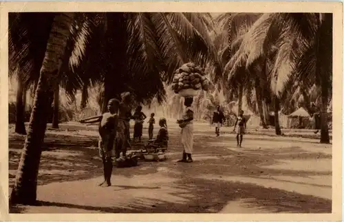 Missions Africaines - Province de l Est - Dans La Palmeraie -30114