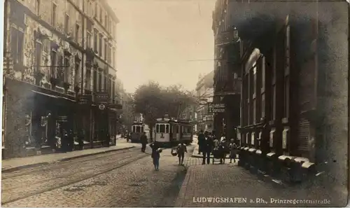 Ludwigshafen - Prinzregentenstrasse - Strassenbahn -32218