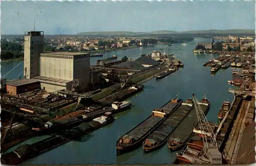 Basel - Kleinhüninger Rheinhafen -275106