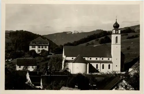 Mümliswil - Kirche und Schulhaus -275716