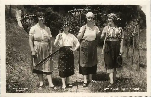Costumi Ticinesi -275860
