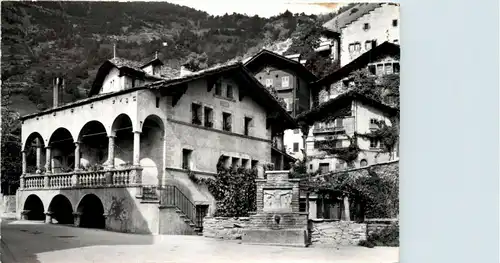 Das Maxenhaus in Raron -275978