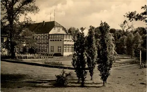 Bad Sülze - Rheuma und Kinderheilstätte - Rosengarten -300798