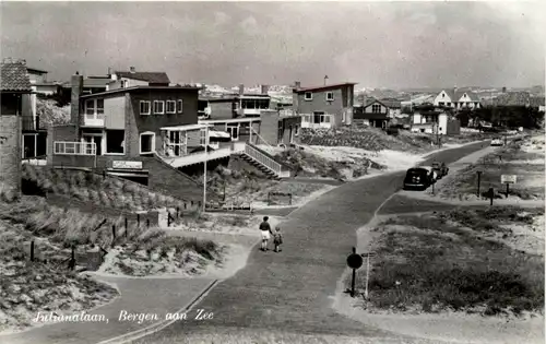 Bergen aan Zee - Julianalaan -241800