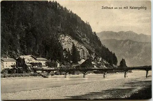 Kufstein/Tirol und rundherum - Zollhaus am Inn mit Kaisergebirge -312438