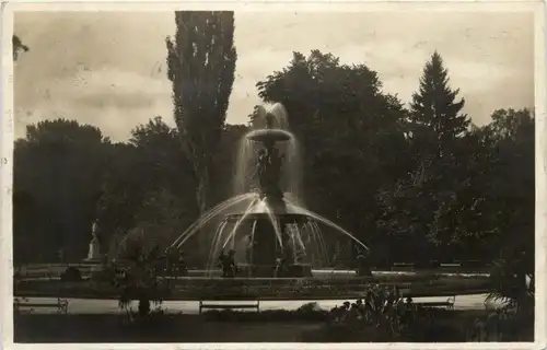 Graz/Steiermark - Graz, Brunnen im Stadtpark -313772