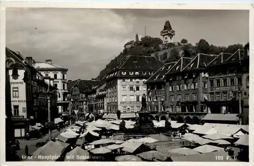 Graz/Steiermark - Graz, Hauptplatz mit Schlossberg -314730