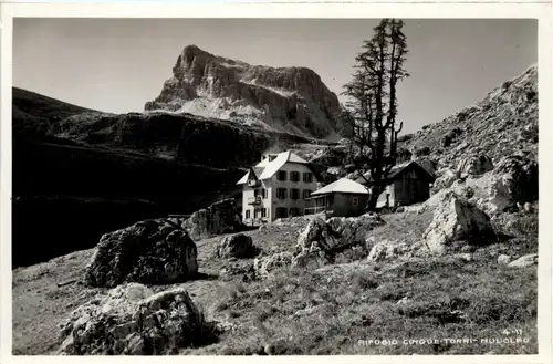 Rifugio Cinque Torri -235112