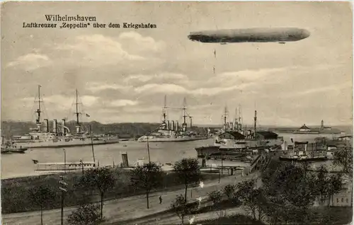 Zeppelin über Wilhelmshaven -235374
