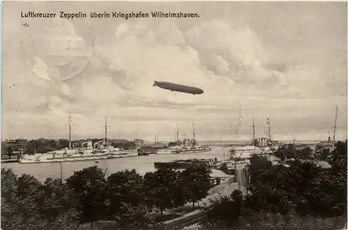 Zeppelin über Wilhelmshaven -235376