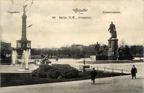 Zeppelin über Berlin -235402
