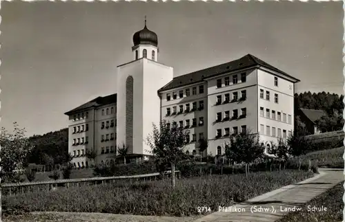 Pfäffikon - Landw. Schule -232686