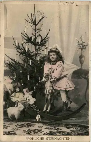 Kind mit spielzeug Puppe -237494