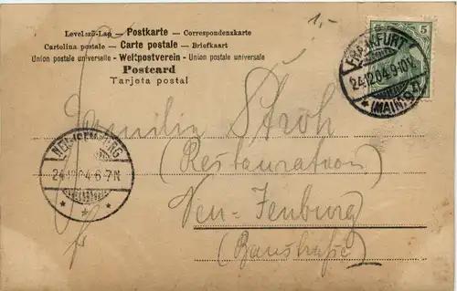 Kind mit Puppe -237632