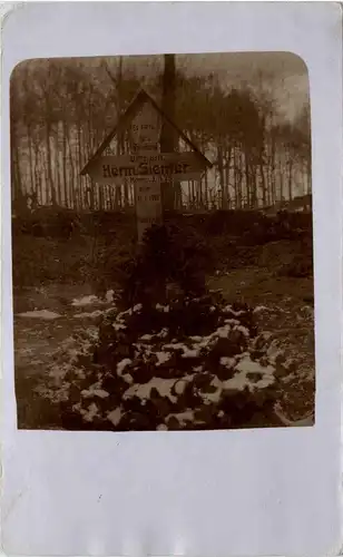 Favreuil bei Bapaume - Soldatengrab -239022