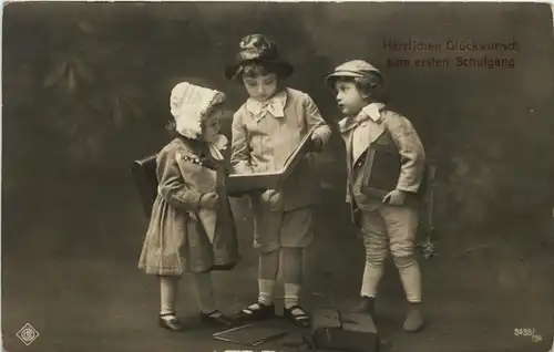 Zum ersten Schulgang -241084